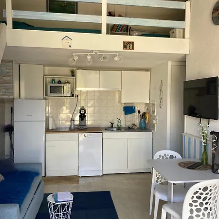 Maison Climatisée à 500m De La Dans Résidence *