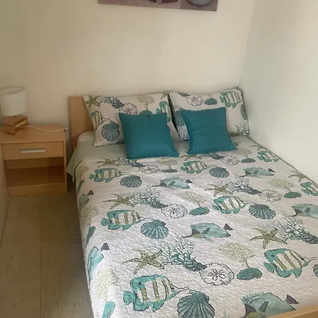 Holiday home Maison Climatisee A 500m De La Dans *